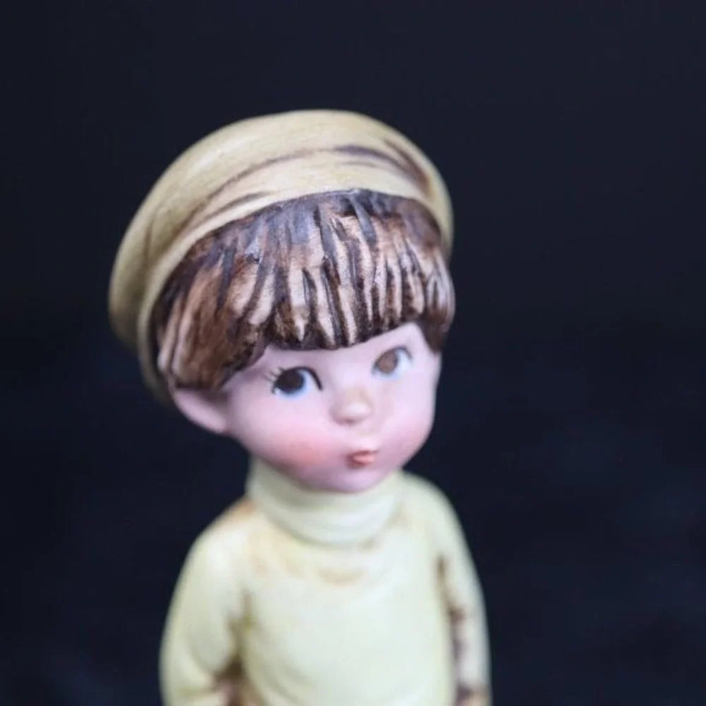 Vintage Gorham Moppets 1974 Boy Dog Music box figurine